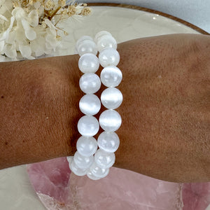 Sleek Selenite Bracelet - High-Quality Beaded Design