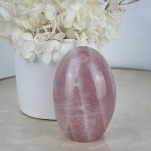 Rose Quartz Dome - Radiant Rainbows, 237g