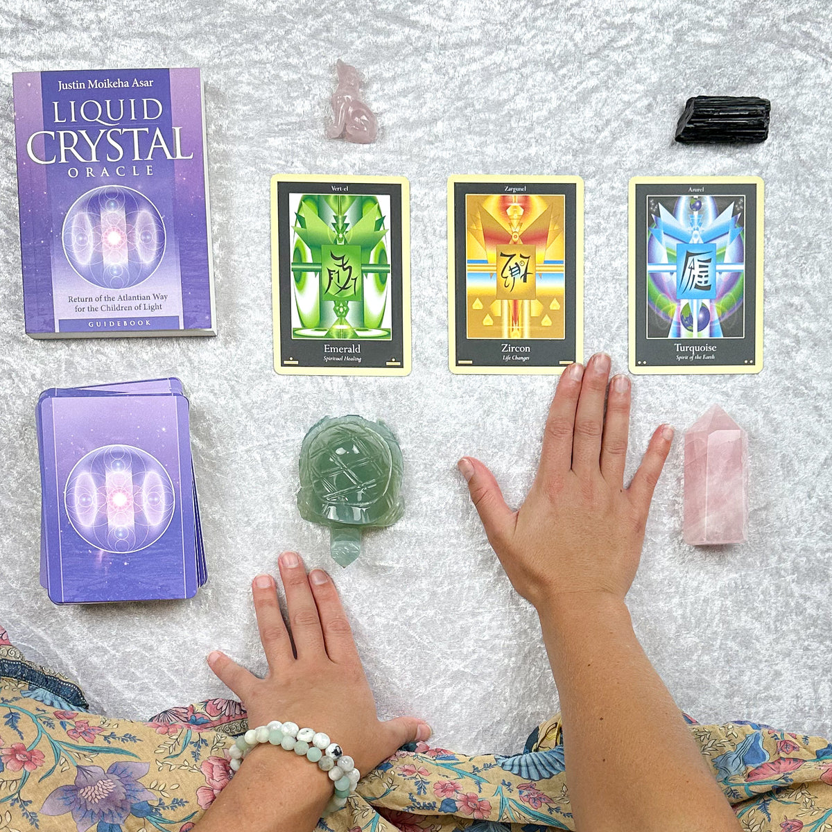 Crystal Insights Reading by Jess: Unlocking Liquid Crystals Oracle Wisdom