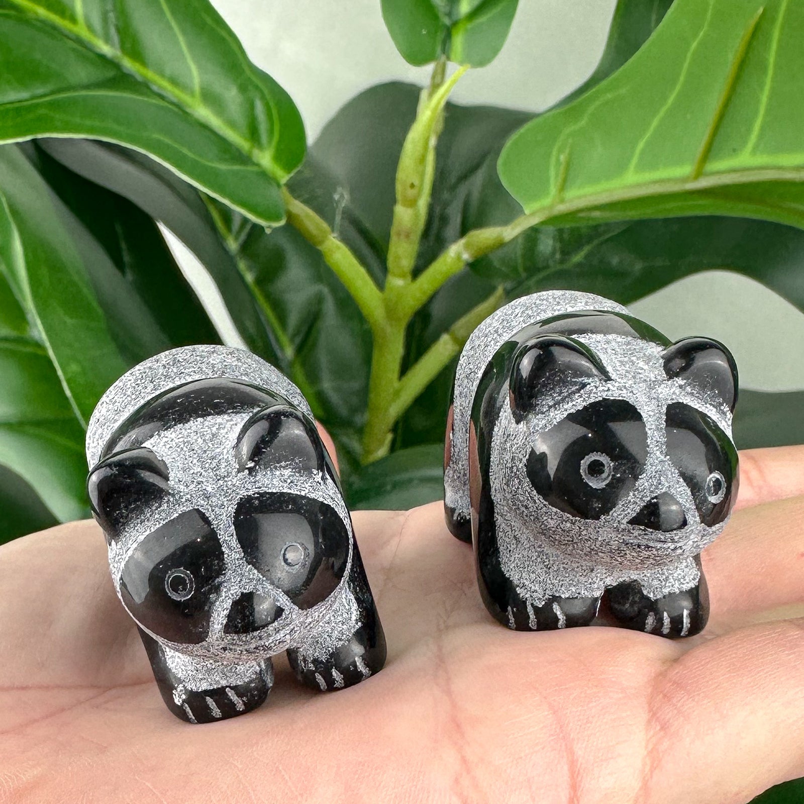 Obsidian Panda Carving – Hand-Carved Protection Totem (5cm)