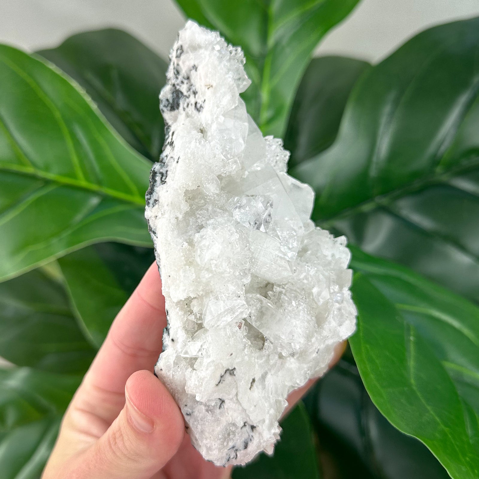 Apophyllite Cluster Crystal | Calm, Intuition & Spiritual Healing