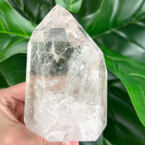 Clear Quartz Generator Crystal | Manifestation, Clarity & Cleansing Energy