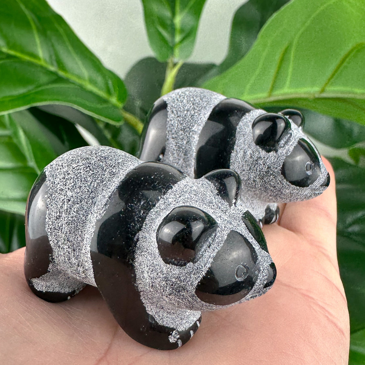Obsidian Panda Carving – Hand-Carved Protection Totem (5cm)