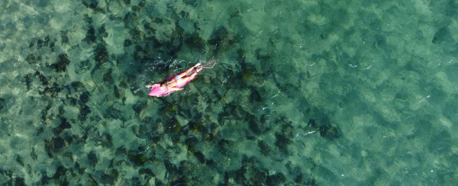 Jess from Everlasting Crystals at beach 