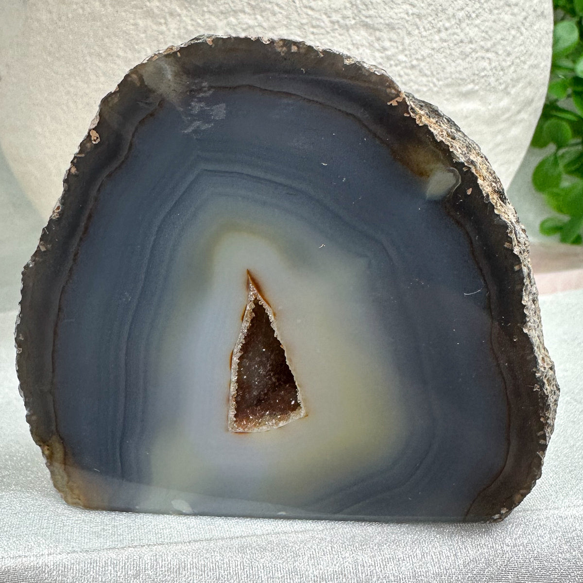 Agate Base Cut Geode | Grounding, Balance & Druzy Crystal Beauty