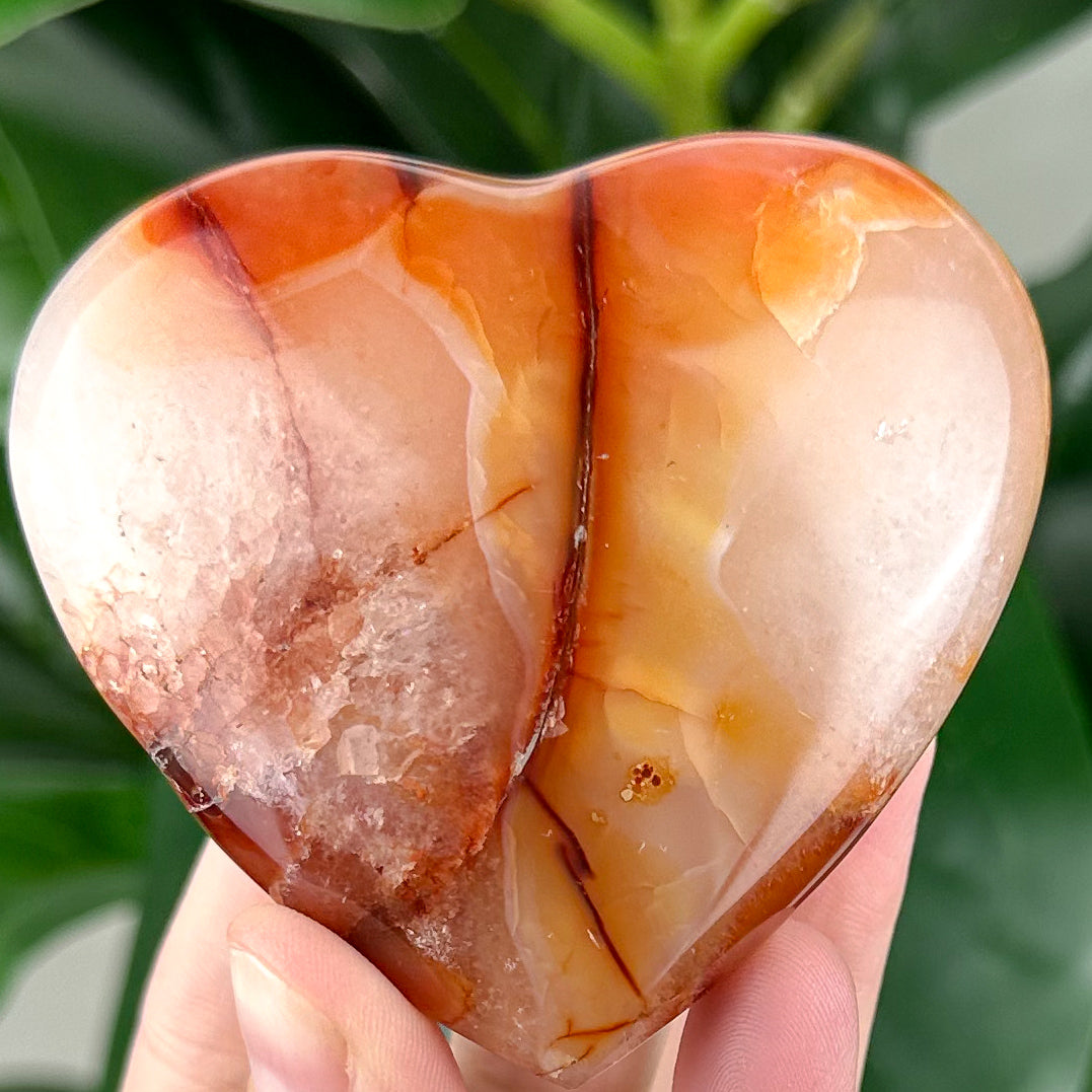 Carnelian Heart Crystal | Confidence, Motivation & Passion