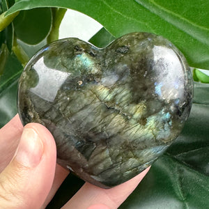 Labradorite Heart Crystal | Intuition, Magic & Protection