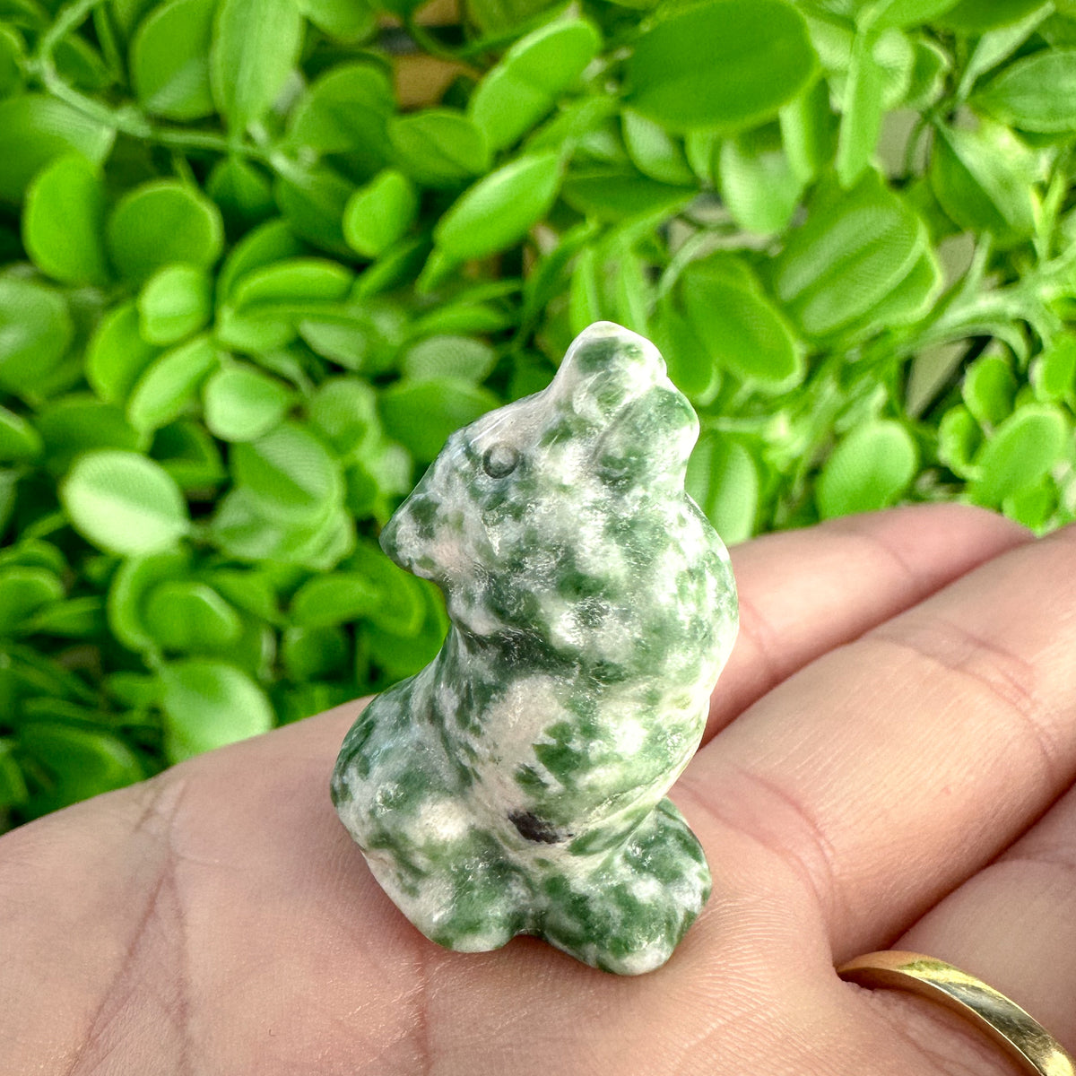 Moss Agate Mini Wolf Carving
