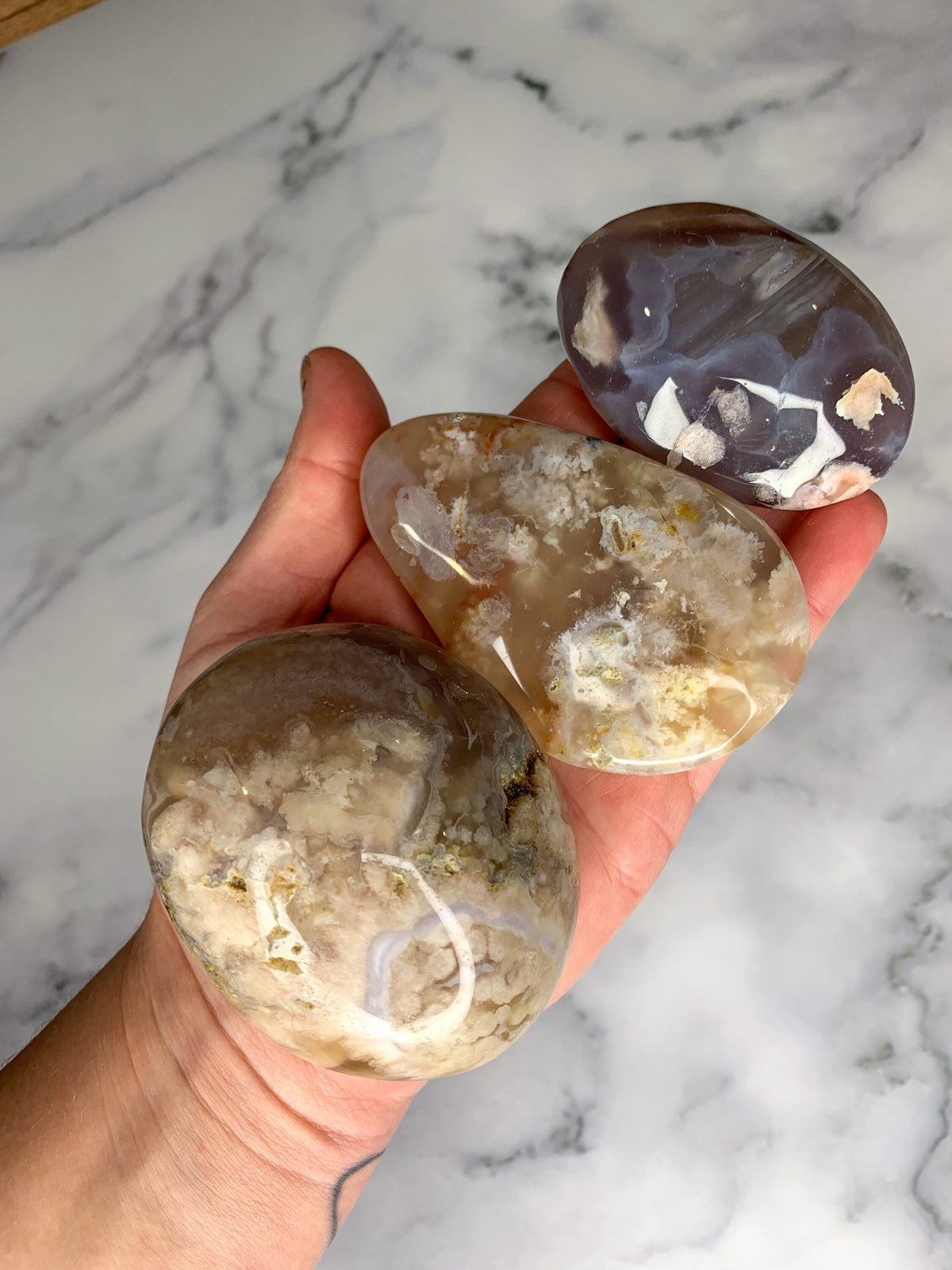 Flower Agate Palm Stone