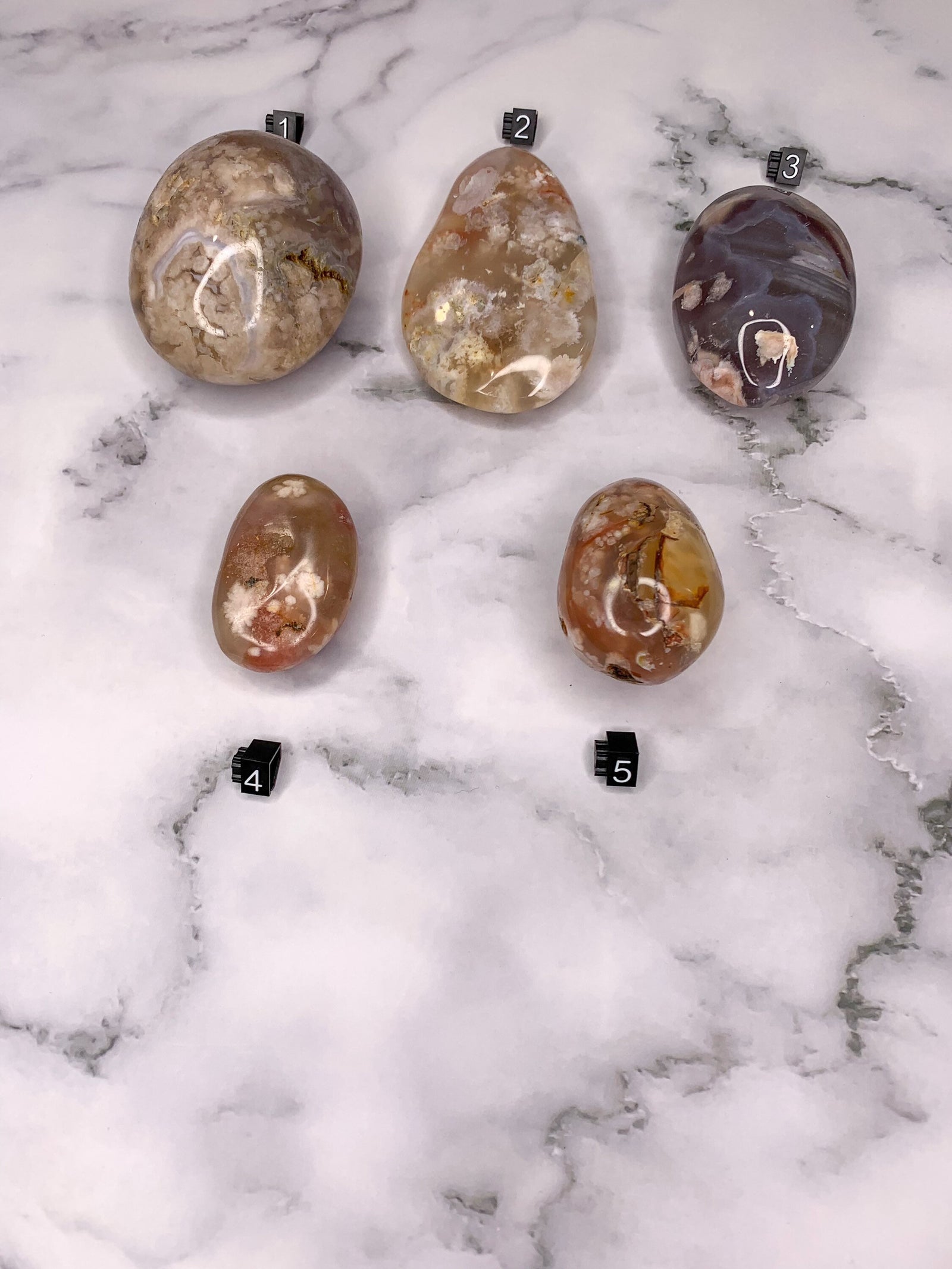 Flower Agate Palm Stone