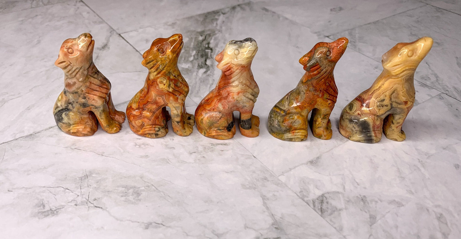 Crazy Lace Agate Wolf