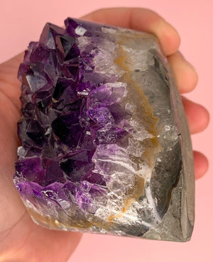 Amethyst Freestanding