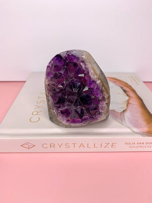 Amethyst Freestanding